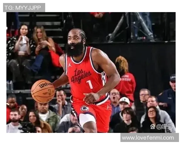 勇士与快船季后赛精彩对决录播回顾全场焦点瞬间分析